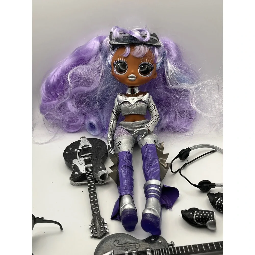 LOL Surprise OMG Remix Kitty K Fashion Doll with Guitars and Accessories Purple